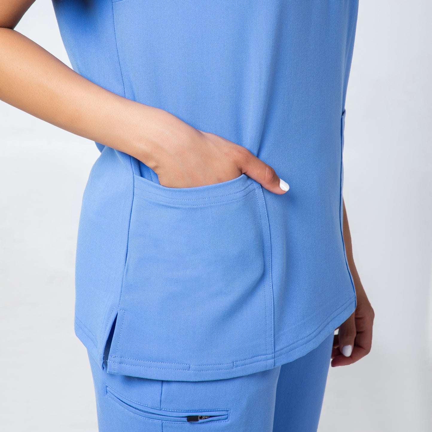 YUHON Female Scrubs Set In Stock (FT001 + FP001)